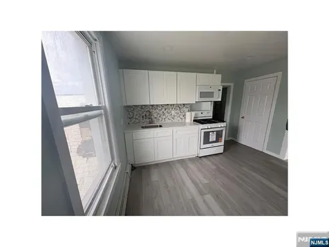 93 Highland Street Paterson NJ 07524