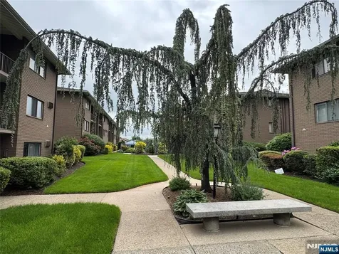 460B Liberty Little Ferry NJ 07643
