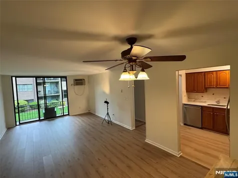 460B Liberty Little Ferry NJ 07643