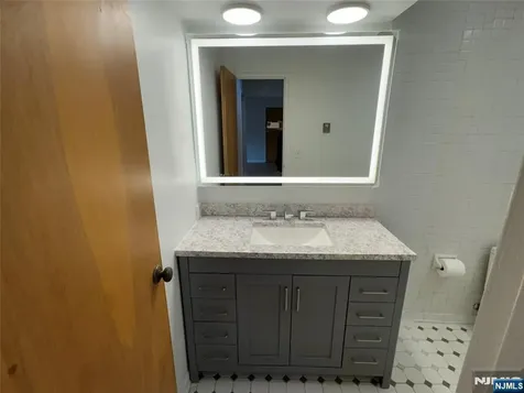 460B Liberty Little Ferry NJ 07643