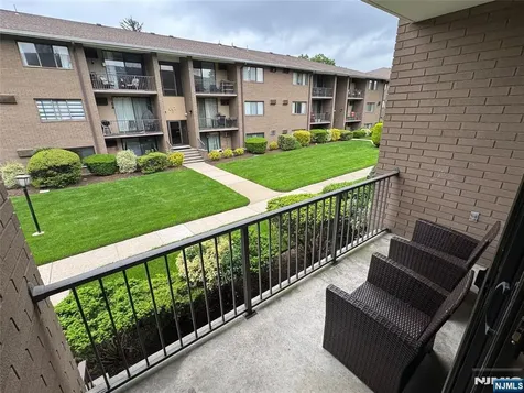 460B Liberty Little Ferry NJ 07643