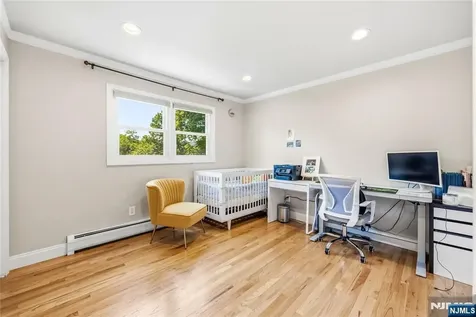 850 Edgewater Avenue Ridgefield NJ 07657