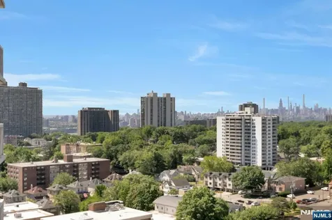 2000 Linwood Avenue Fort Lee NJ 07024