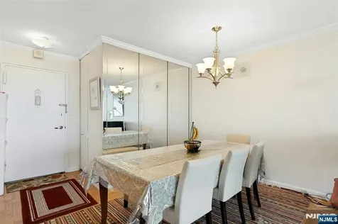 2000 Linwood Avenue Fort Lee NJ 07024