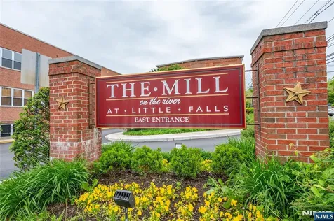 262 Main Street Little Falls NJ 07424