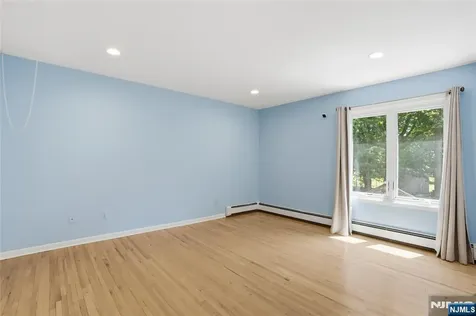 2 Woodside Avenue West Caldwell NJ 07006
