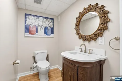 2 Woodside Avenue West Caldwell NJ 07006