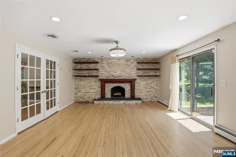 2 Woodside Avenue West Caldwell NJ 07006