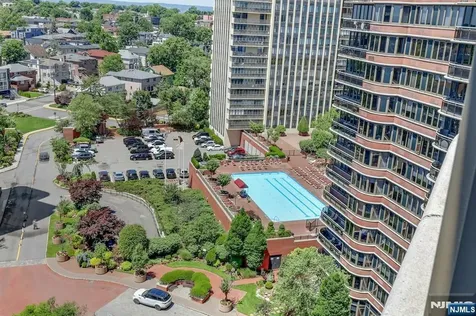 100 Carlyle Cliffside Park NJ 07010