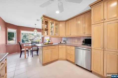 184 Andover Drive Wayne NJ 07470