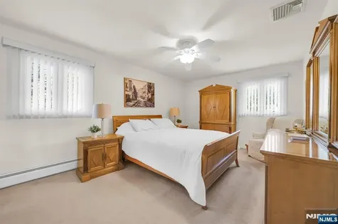 184 Andover Drive Wayne NJ 07470