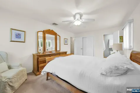 184 Andover Drive Wayne NJ 07470