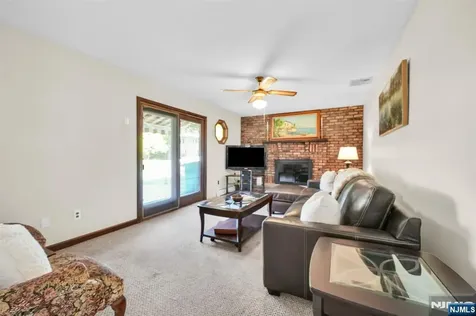 184 Andover Drive Wayne NJ 07470