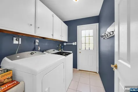 184 Andover Drive Wayne NJ 07470