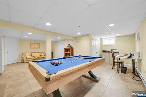 184 Andover Drive Wayne NJ 07470