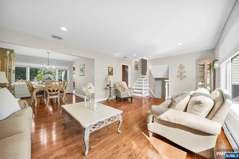 184 Andover Drive Wayne NJ 07470