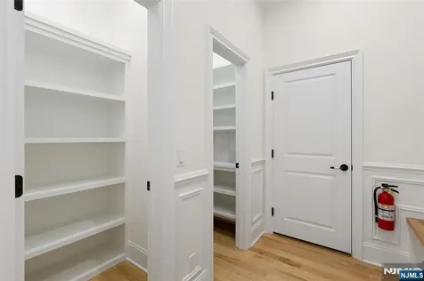 13 Harding Place Livingston NJ 07039