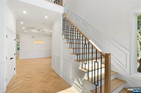 13 Harding Place Livingston NJ 07039