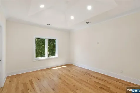 13 Harding Place Livingston NJ 07039