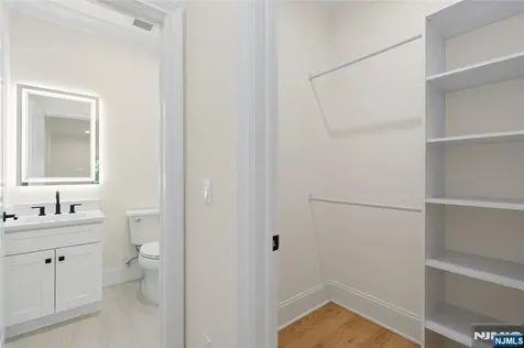 13 Harding Place Livingston NJ 07039