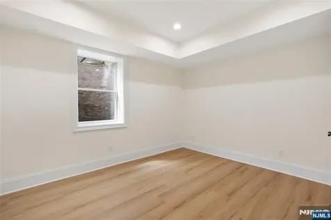 13 Harding Place Livingston NJ 07039