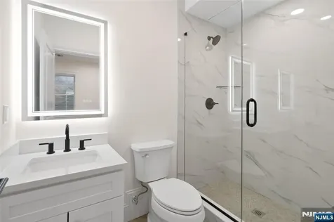 13 Harding Place Livingston NJ 07039