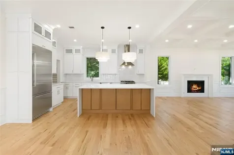 13 Harding Place Livingston NJ 07039