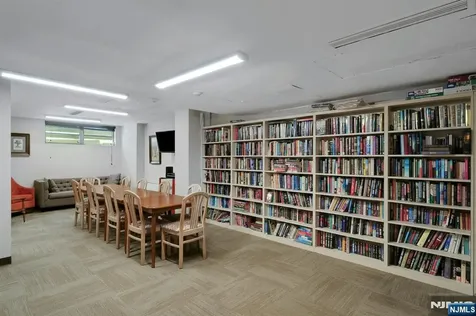 2077 Center Avenue Fort Lee NJ 07024