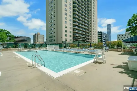 2077 Center Avenue Fort Lee NJ 07024