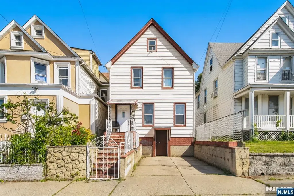 66 President Street Passaic NJ 07055