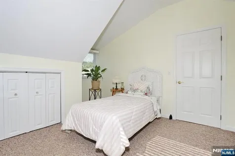 620 Ridgewood Road Twp Of Washington NJ 07676