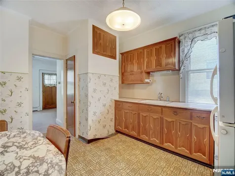 213 Kipp Avenue Elmwood Park NJ 07407