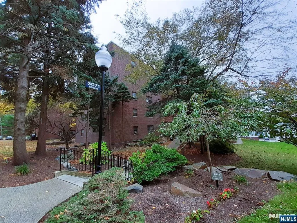 3071 Edwin Avenue Fort Lee NJ 07024