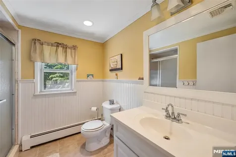 12 Waibel Drive Allendale NJ 07401