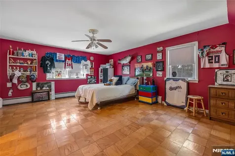 12 Waibel Drive Allendale NJ 07401