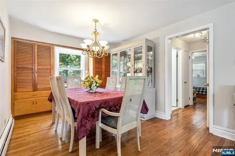 12 Waibel Drive Allendale NJ 07401