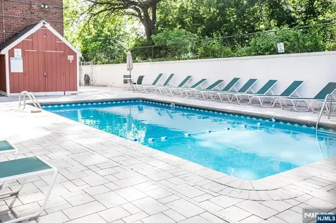 208 Anderson Street Hackensack NJ 07601