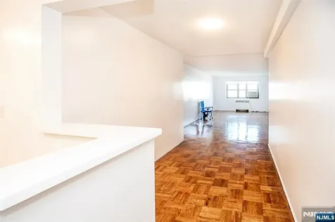 208 Anderson Street Hackensack NJ 07601
