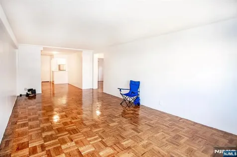 208 Anderson Street Hackensack NJ 07601