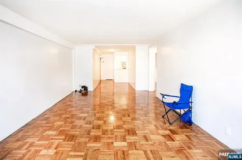 208 Anderson Street Hackensack NJ 07601