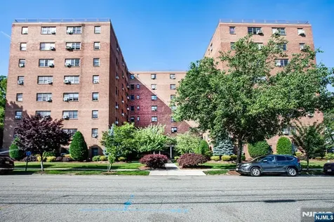 208 Anderson Street Hackensack NJ 07601
