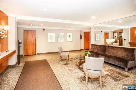 208 Anderson Street Hackensack NJ 07601