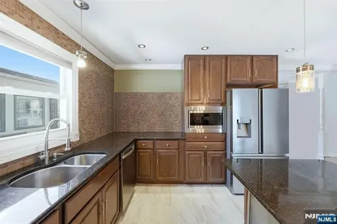 95 Cedar Avenue Hackensack NJ 07601