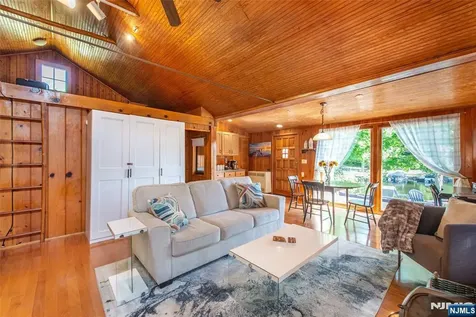 5 Sewell Road West Milford NJ 07480