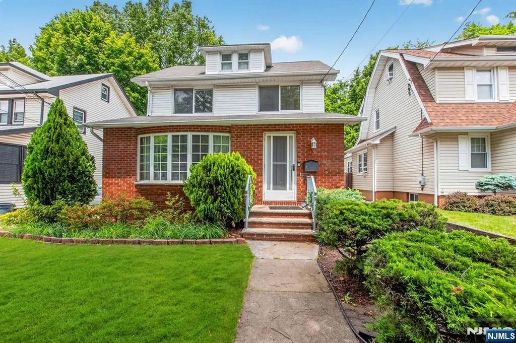 489 Maple Avenue Teaneck NJ 07666