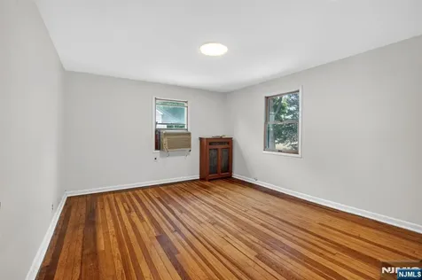 489 Maple Avenue Teaneck NJ 07666