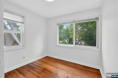 489 Maple Avenue Teaneck NJ 07666