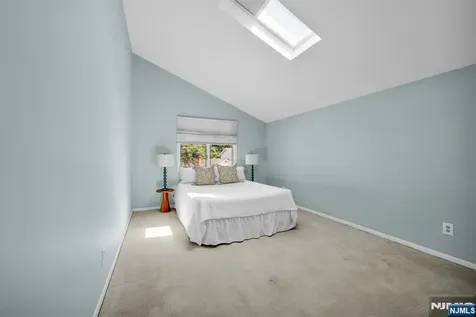 72 Agawam Drive Wayne NJ 07470