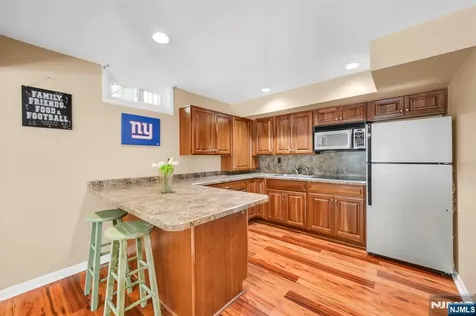 72 Agawam Drive Wayne NJ 07470