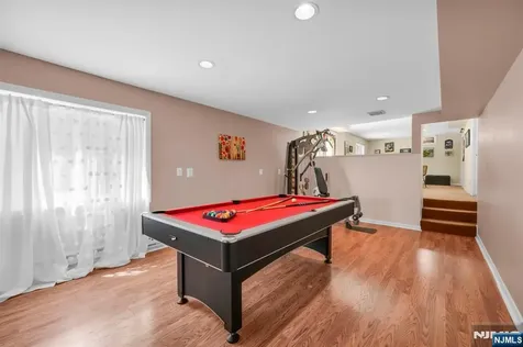72 Agawam Drive Wayne NJ 07470